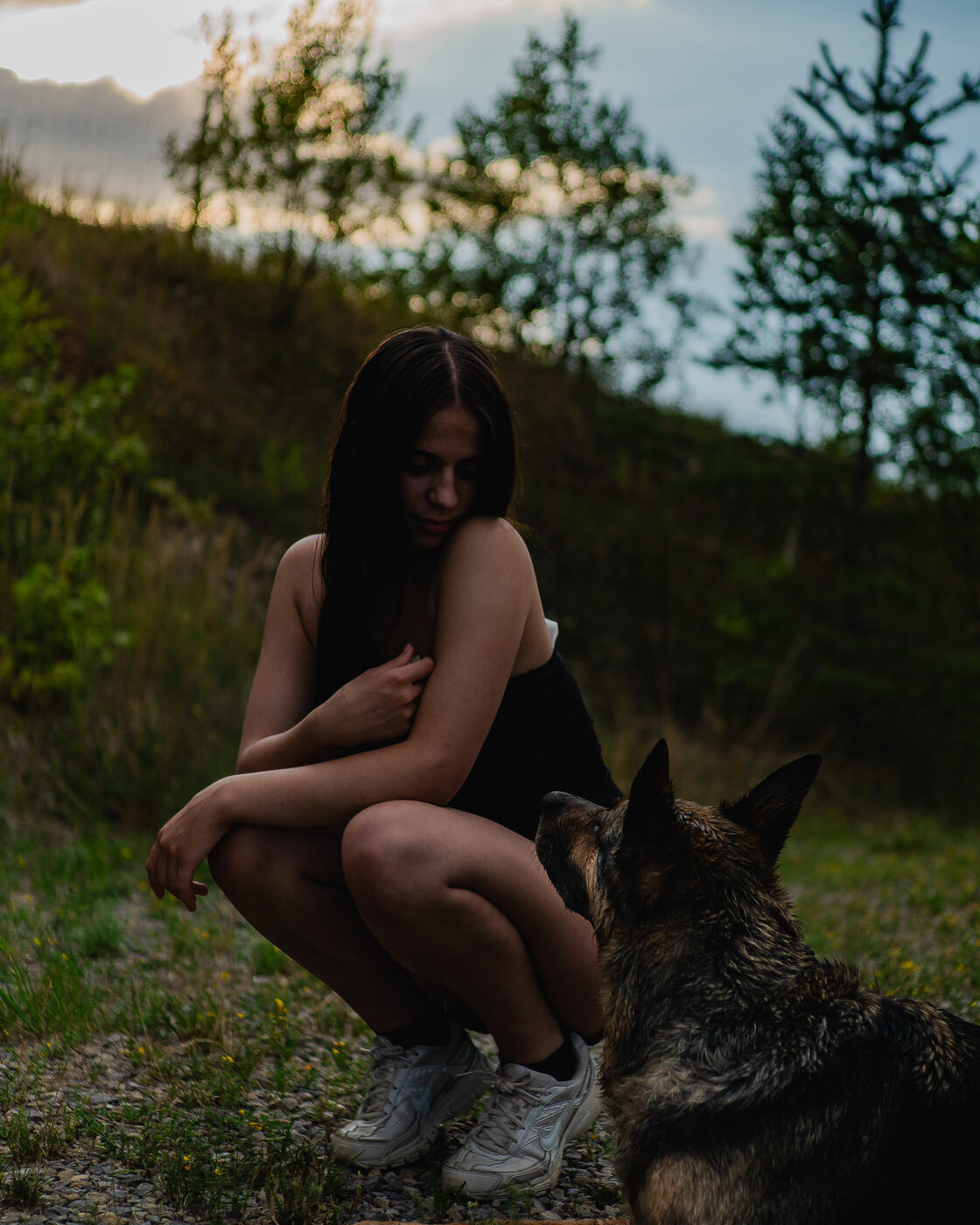 Ruhiger Moment zwischen Mensch und Hund